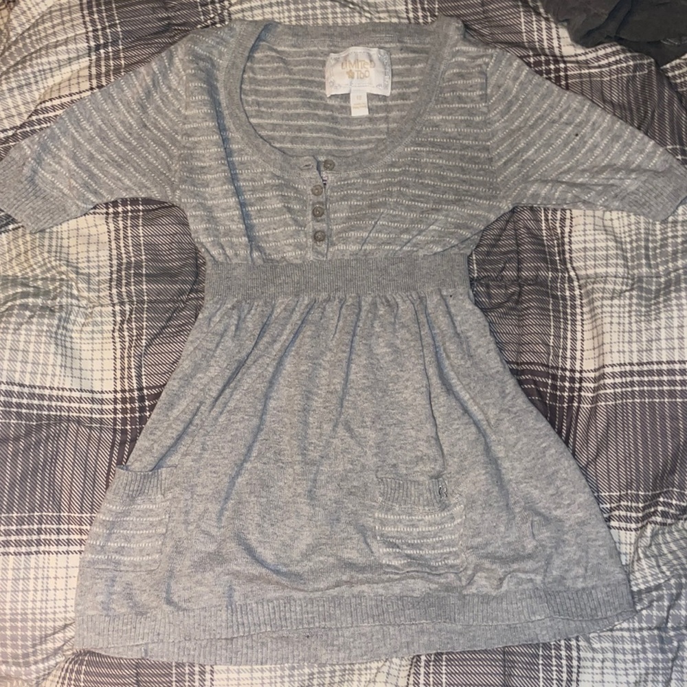 Precious semi sleeve cinched top🧸
